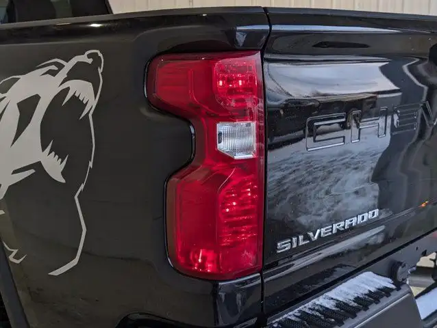 2025 Chevrolet Silverado 2500HD Work TruckConvenience dans Autos et camions dans Barrie - Image 16