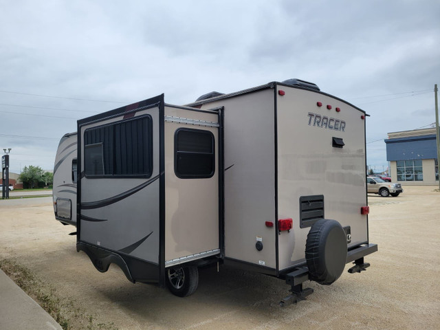 2015 Primetime Tracer 255S - Showroom condition in Travel Trailers & Campers in Winnipeg - Image 4