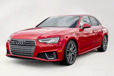 Audi * A4 * S-line * Black optics * Sièges en cuir * Toit ouvrant * Quattro * Caméra recul * Mags *...