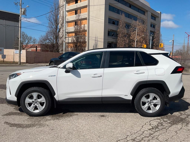 2021 Toyota RAV4 Hybrid LE - ALLOYS! BACK-UP CAM! BSM! in Cars & Trucks in Kitchener / Waterloo - Image 4