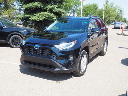 2021 Toyota RAV4 Hybrid XLE AWD. Sunroof. Heated Steering & Seat in Cars & Trucks in Edmonton - Image 4