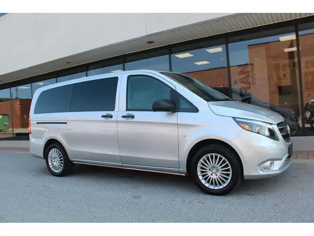 2018 Mercedes-Benz Metris Passenger Van 8 PASSENGERS - LEATHER dans Autos et camions dans Ville de Toronto - Image 28