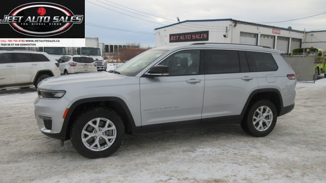 2023 Jeep Grand Cherokee L Limited 4X4 SUV WITH MINOR HAIL DAMAG in Cars & Trucks in Edmonton