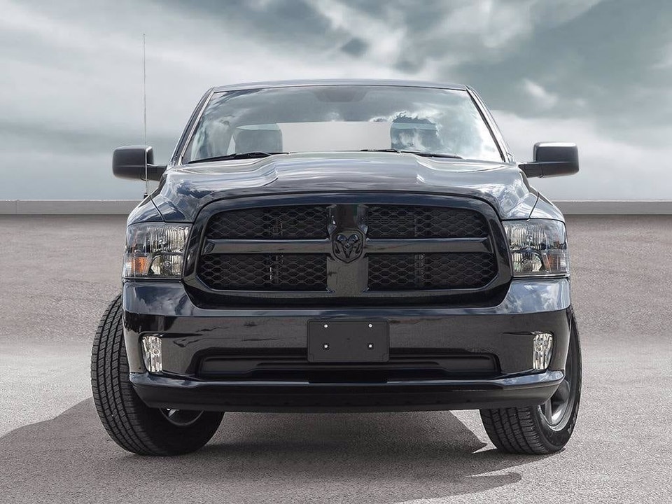2022 Ram 1500 Classic NIGHT EDITION
