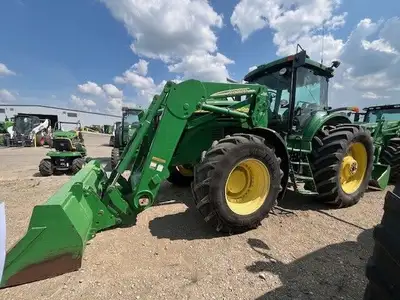 Location: Horizon Ag & Turf Lloydminster 2005 JOHN DEERE 7920 MFWD TRACTOR WITH 746 LOADER, MFWD, 62...