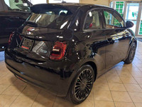 This FIAT 500e delivers a Electric engine powering this Automatic transmission. Dual Zone Front Auto... (image 4)