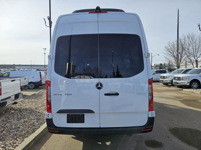 2023 Mercedes-Benz Sprinter Passenger Van 2500 High Roof I4 Gas  in Cars & Trucks in St. Albert - Image 4