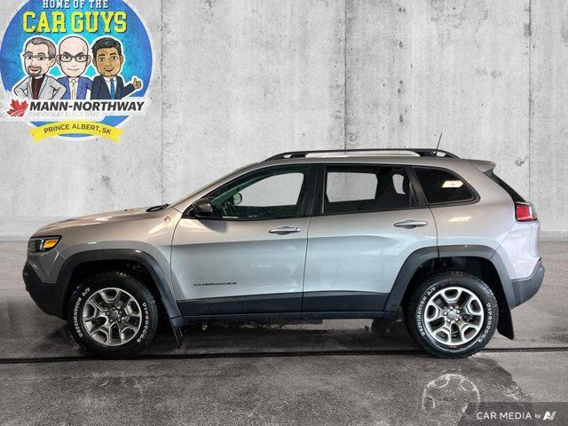 2020 Jeep Cherokee Trailhawk | Rear View Camera | Remote Start in Cars & Trucks in Prince Albert - Image 2