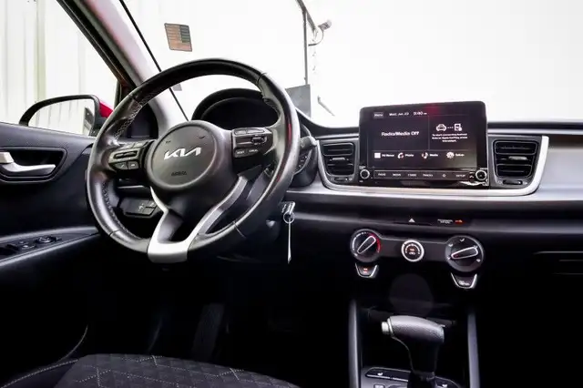 2023 Kia Rio 5-door LX+ IVT - Heated Seats - Apple CarPlay in Cars & Trucks in Kingston - Image 15