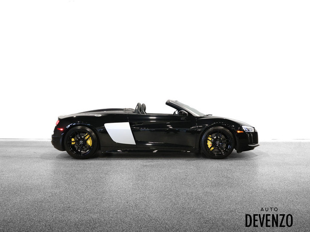 2017 Audi R8 Spyder V10 Quattro 540HP in Cars & Trucks in Laval / North Shore - Image 3