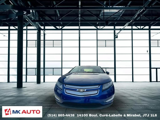 2012 CHEVROLET Volt Base in Cars & Trucks in Laval / North Shore - Image 3