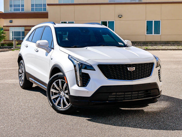 2022 Cadillac XT4 AWD Sport 2.0L in Cars & Trucks in Strathcona County - Image 2