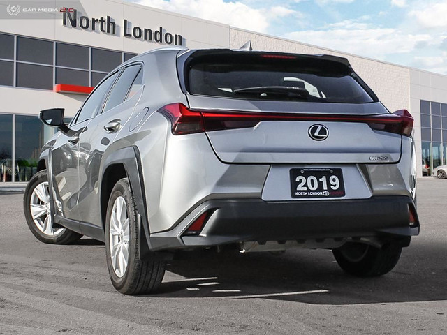 2019 Lexus UX 200 LEATHER, GREAT ON GAS in Cars & Trucks in London - Image 4