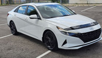 Check out this sleek 2022 Hyundai Elantra Preferred with sunroof, back camera, and alloy wheels! Wit... (image 1)
