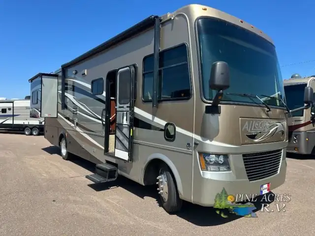 2011 Tiffin Motorhomes Open Road Allegro 32CA 53K Milles Best Pr in RVs & Motorhomes in Moncton - Image 6