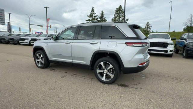 2023 Jeep Grand Cherokee 4xe | Remote Start | Heated Seats in Cars & Trucks in Edmonton - Image 2