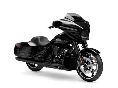 Talk with us about financing - trade up to your dream! 2025 Harley-Davidson Street GlideFeatures may...