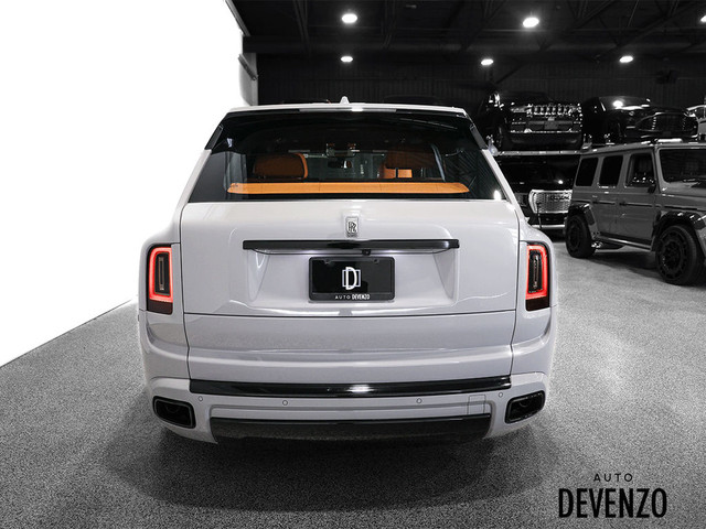 2023 Rolls-Royce Cullinan Bespoke Orange Interior in Cars & Trucks in Laval / North Shore - Image 4