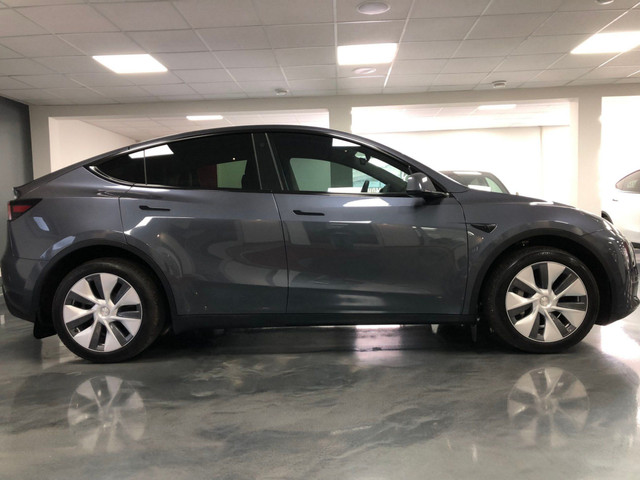 2023 Tesla Model Y Long Range AWD+ WARRANTY in Cars & Trucks in Calgary - Image 2