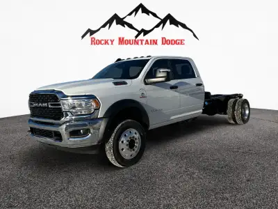 PLENTY OF OPTIONS ON THIS TRUCK INCLUDING HEATED CLOTH SEATS, MAX TOW PACKAGE, POWER TAKE OFF GROUP,...