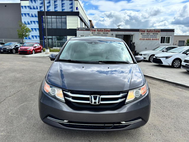 2016 Honda Odyssey EX-L V6 :: One Owner, No Reported Accidents in Cars & Trucks in Calgary - Image 2