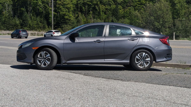 2016 Honda Civic DX in Cars & Trucks in Oakville / Halton Region - Image 3