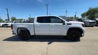 Odometer is 4315 kilometers below market average! This GMC Sierra 1500 is equipped with: Cloth Seats... (image 3)
