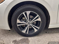 Former Daily Rental This Sentra offers: Remote Engine Start, Keyless Entry/Start, and Smart Device I... (image 9)