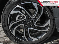 Stock: P11800 19-inch high gloss black aluminum wheels with machined face, 11-inch diagonal HD color... (image 8)