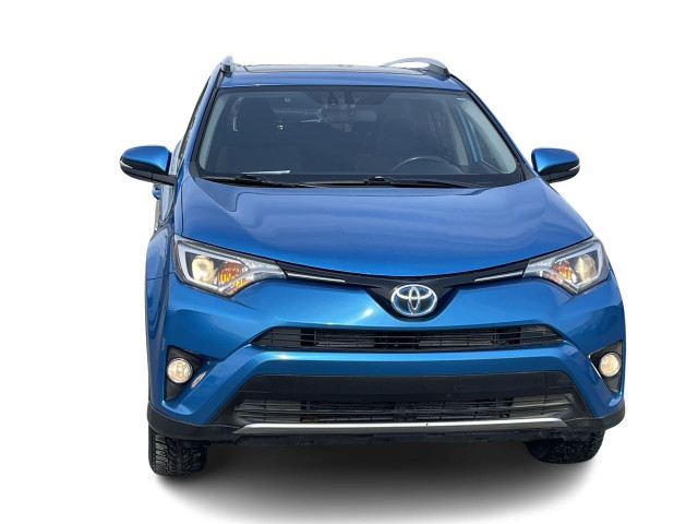 2016 Toyota RAV4 Hybrid XLE AWD 4X4 + CRUISE + SIEGES CHAUFFANTE in Cars & Trucks in City of Montréal - Image 2