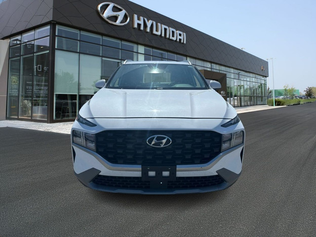 2021 Hyundai Santa Fe Essential in Cars & Trucks in Oshawa / Durham Region - Image 2