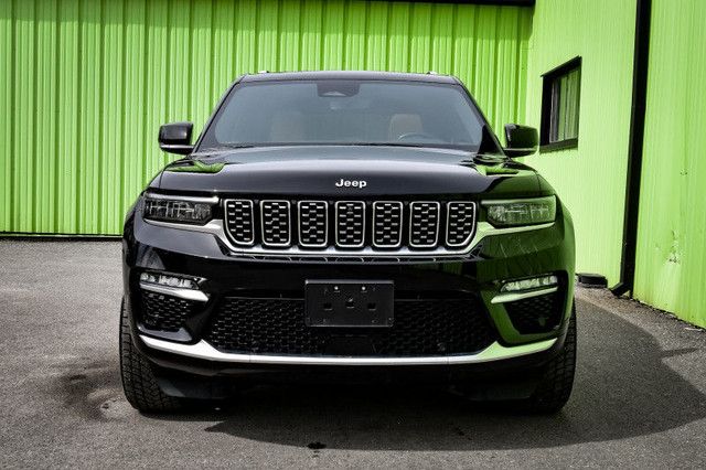 2022 Jeep Grand Cherokee Summit - Sunroof - Cooled Seats in Cars & Trucks in Cornwall - Image 4