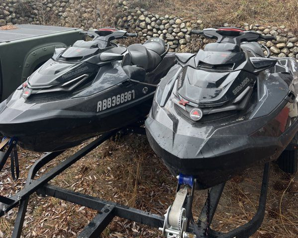 2022 SEA-DOO RXT-300 Supercharged w/300 Horsepower in Cars & Trucks in Calgary