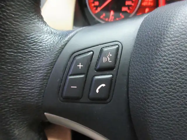 BMW X1 2012 X-DRIVE 28i JAMAIS ACCIDENTE 110 100 KM TRES PROPRE in Cars & Trucks in Lévis - Image 20
