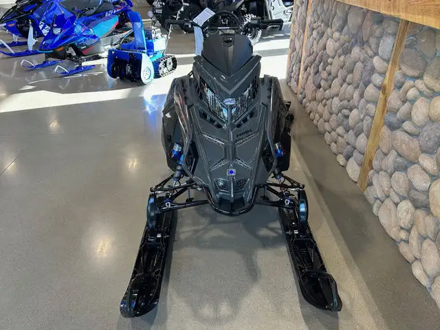 2025 Polaris Boost RMK Khaos Slash 155 in Snowmobiles in Saskatoon - Image 4
