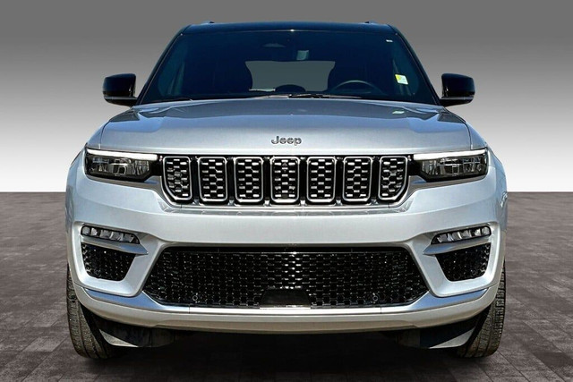 2023 Jeep Grand Cherokee 4wd Summit Reserve in Cars & Trucks in Edmonton - Image 3