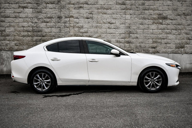 2019 Mazda Mazda3 GX • HEATED SEATS • REAR CAM • CP/AA in Cars & Trucks in Cornwall - Image 2