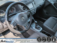 Engine: Moteur à 4 cylindres 2.0l L/100Km City: 11.7 L/100Km Hwy: 9.4 Safety Equipment Contrôle élec... (image 9)