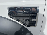 FORD F-550 XL NACELLE 4WD 2010 GROUPE AIR CLIMATISÉ SYSTÈME DE NACELLE AVEC RANGEMENT INTÉRIEUR PLUS... (image 4)
