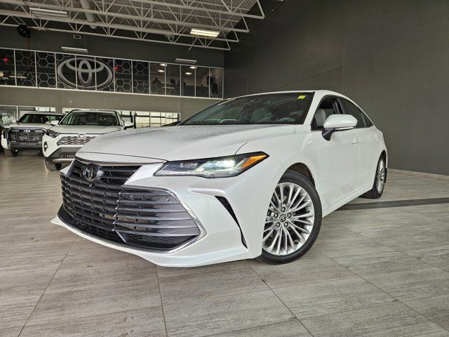 2021 Toyota Avalon Limited | AWD | Rare | Low Mileage in Cars & Trucks in Edmonton - Image 4