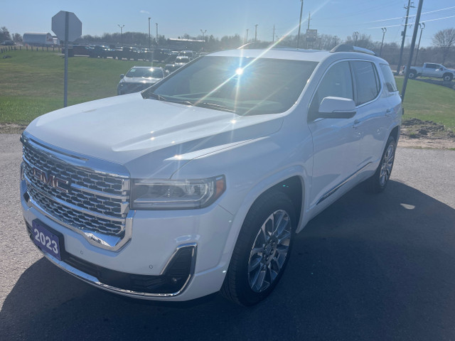 2023 GMC Acadia Denali Denali AWD + 3.6L + NAV + Heated Seats... in Cars & Trucks in Oshawa / Durham Region - Image 3