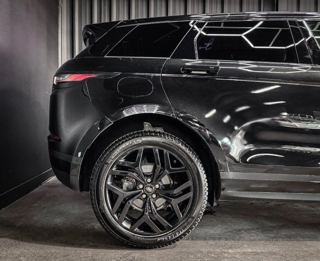 2020 Land Rover Range Rover Evoque in Cars & Trucks in Edmonton - Image 4