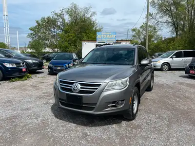 2010 Volkswagen Tiguan SE 4Cyl, Automatic, 4 Motion (AWD), 2 Sets of Wheels, Pano Sunroof, Leather S...