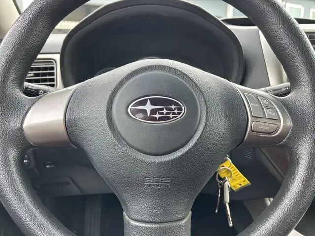2009 Subaru Impreza 2.5i dans Autos et camions dans Calgary - Image 17