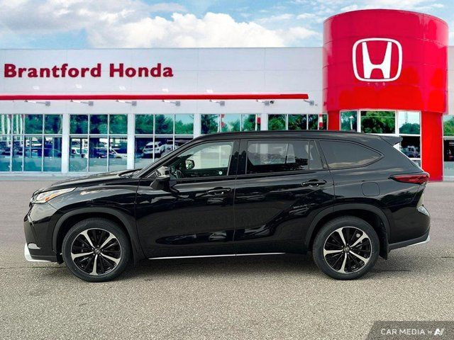 2022 Toyota Highlander XSE in Cars & Trucks in Brantford - Image 2