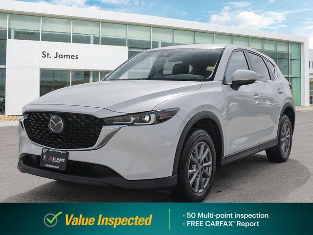 2024 Mazda CX-5 GS | CLEAN CARFAX | ***LOW KM*** in Cars & Trucks in Winnipeg