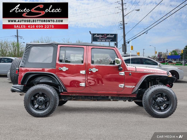 2012 Jeep Wrangler Unlimited Rubicon 4x4 - 1 Owner - Well Mai... in Cars & Trucks in City of Toronto - Image 3