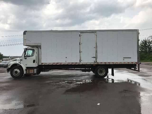 2019 Freightliner M2 FURNVAN in Heavy Trucks in Moncton - Image 4
