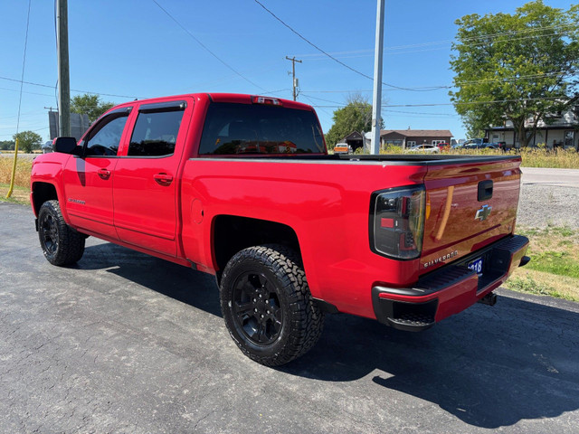 2018 CHEVROLET SILVERADO 1500 LT Z71 CREW in Cars & Trucks in Belleville - Image 4