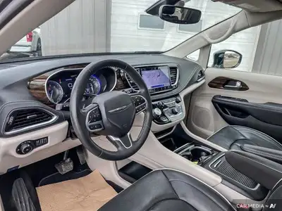 2023 Chrysler Pacifica Limited AWD | Nav | Heated Seats, View more